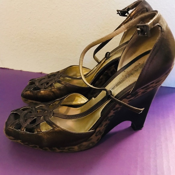 Heels - Picture 2 of 3